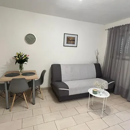 Vela Appartement Makarska