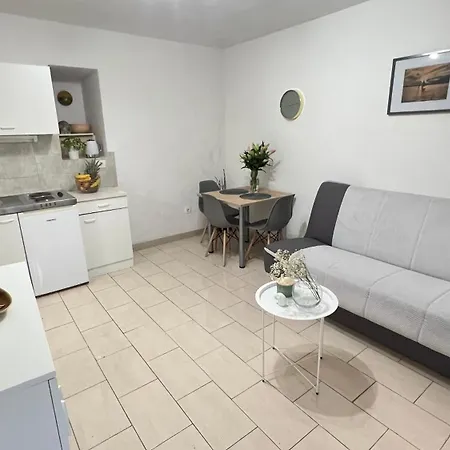 Vela 马卡尔斯卡