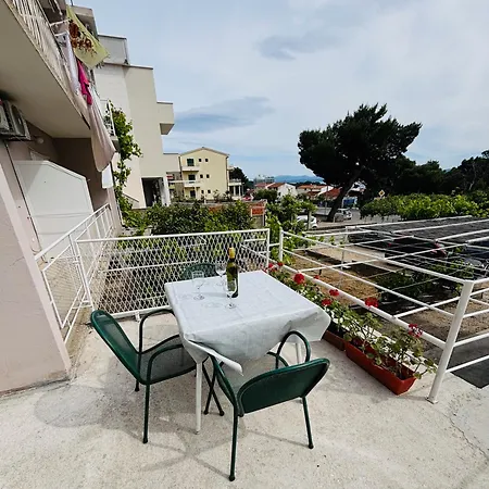 Vela Apartment