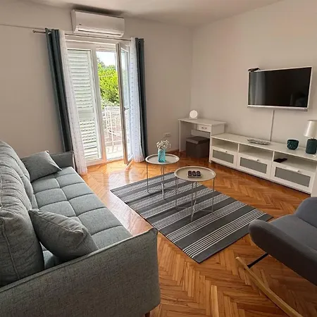Apartment Vela Makarska