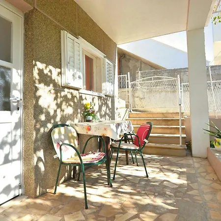 Vela Apartment Makarska