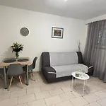 Vela شقة ماكارسكا