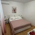 Vela شقة *
