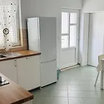 Vela * ماكارسكا
