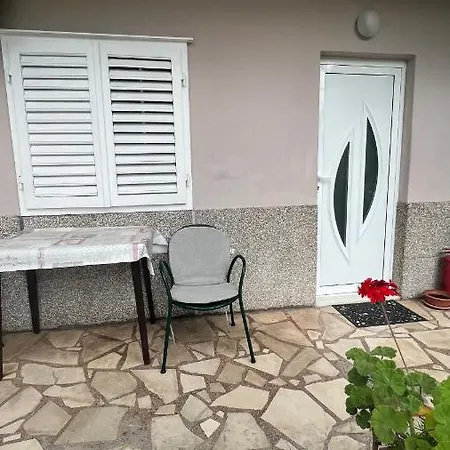 Vela Apartment *